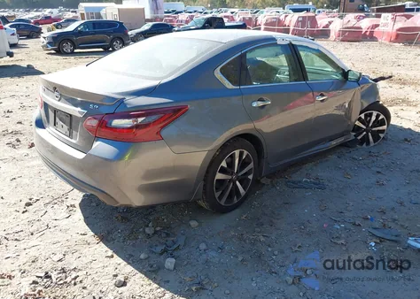 2018 Nissan Altima 2.5 Sr из США, поврежденный, VIN 1N4AL3AP2JC255540